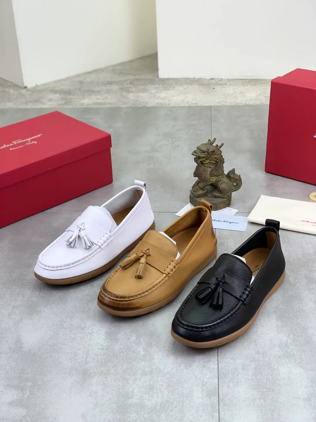 Men's shoes 💰P480 New model [Ferragamo/Ferragamo] Latest model Original imported calfskin, imported pigskin lining + original luxury metal buckle + original rubber outsole Soft and comfortable Size number: 38-44